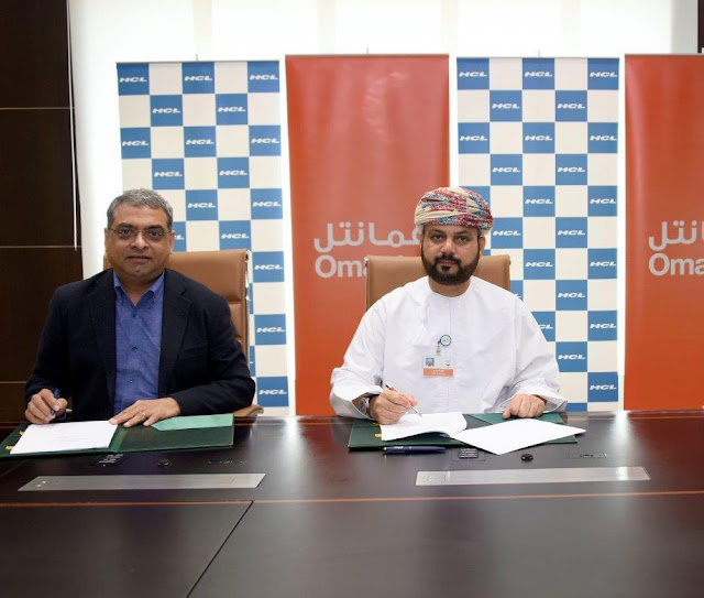 Premkumar Seshadri, Executive Vice-Chairman & MD, HCL Infosystems (L) and Talal Said Al-Mamari, CEO of Omantel -II (2) Premkumar Seshadri, Executive Vice-Chairman & MD, HCL Infosystems (L) and Talal Said Al-Mamari, CEO of Omantel -II (2)