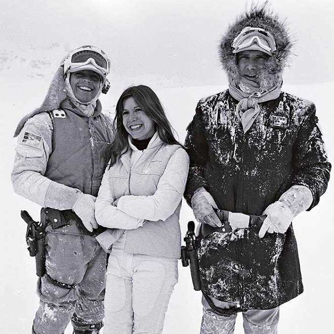 Photo: 「スター・ウォーズ:帝国の逆襲」（1980年）を撮影中のマーク・ハミルとキャリー・フィッシャー、そして、ハリソン・フォード ! !