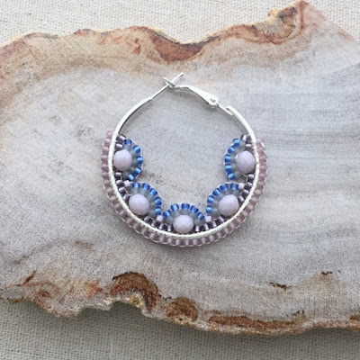 Miguel Ases style Beadwork hoop earrings - scallop shape using Brick Stitch: Lisa Yang's Jewelry Blog