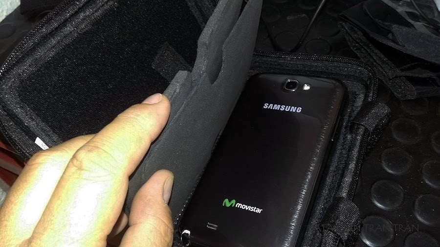 BMW f800GS. Trail Forever. Porta GPS Universal Givi s954b