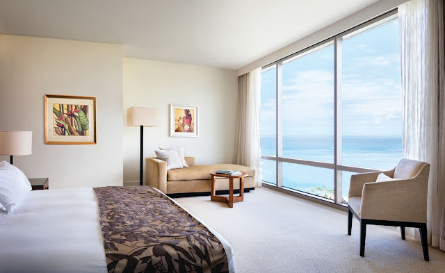 When looking for Waikiki hotels, Trump International Hotel Waikiki offers superior accommodations, location, and service.