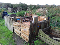  Wooden Pallet Compost Bin