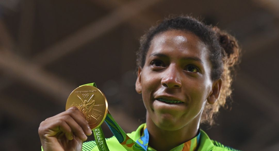 Qual foi o brasileiro que ganhou a primeira medalha de ouro?