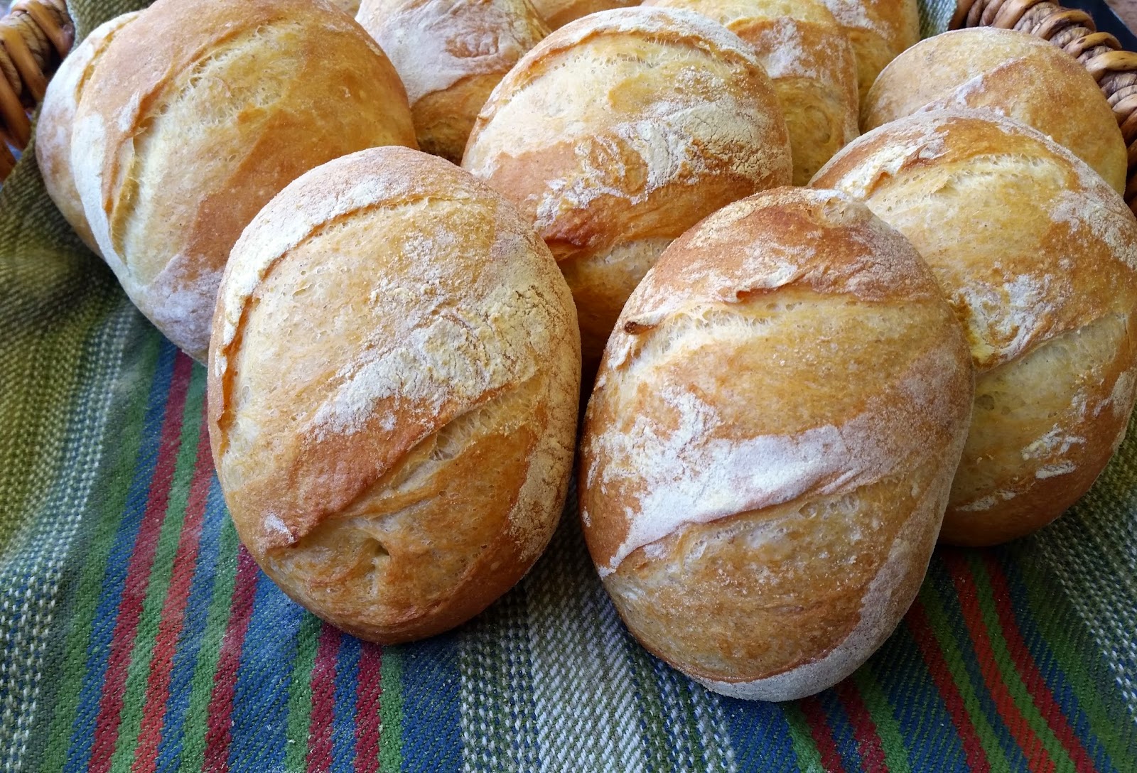 Crusty French Bread Rolls 187 Sea Salt Savorings - Rezfoods - Resep ...