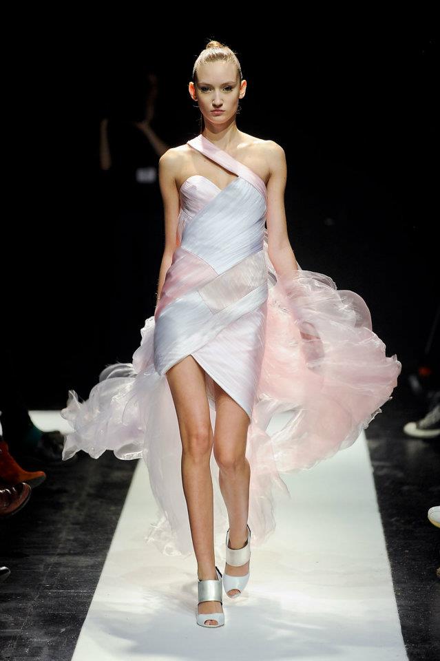 1001 fashion trends: Maxime Simoens - Couture Spring-Summer 2012