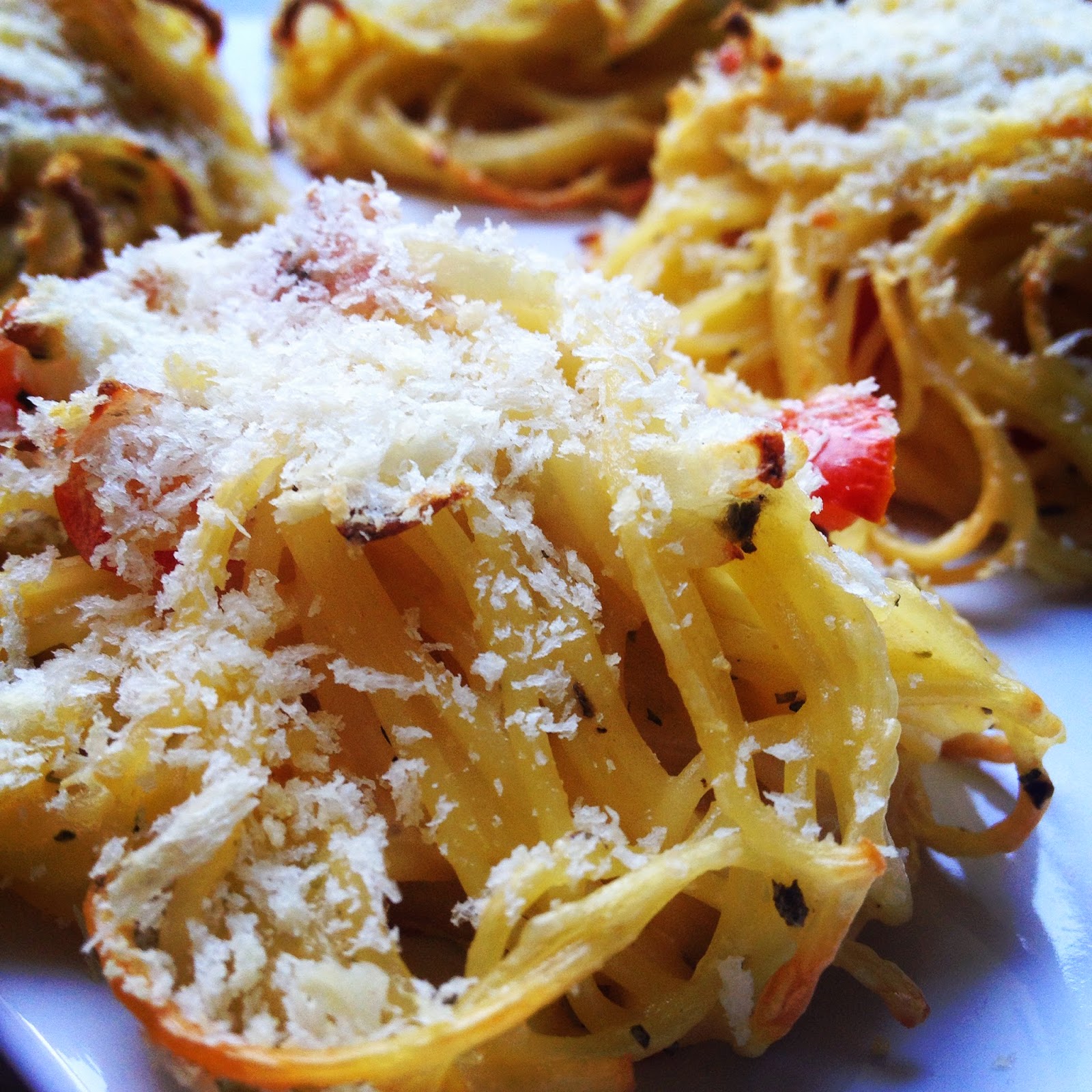 Claudi´s Rezepte: Spaghetti Nester vom Blech