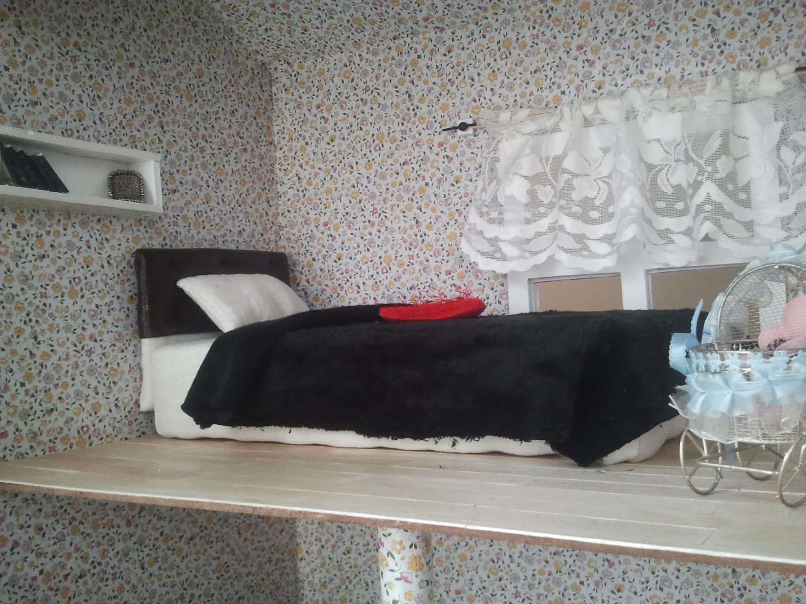 Miniminiminicik barbie bebek evi