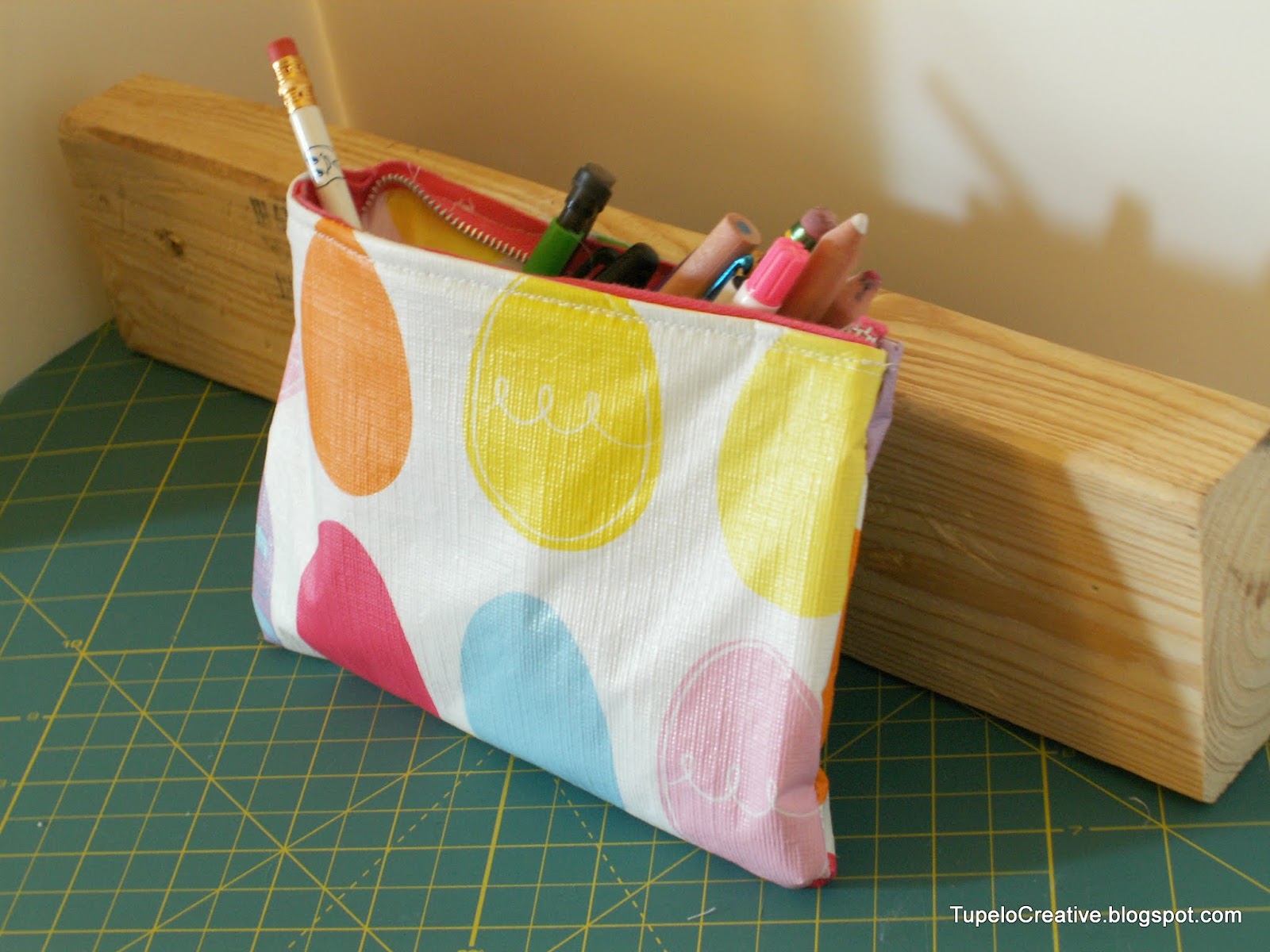 Tupelo Creative Placemat Zipper Bag Tutorial
