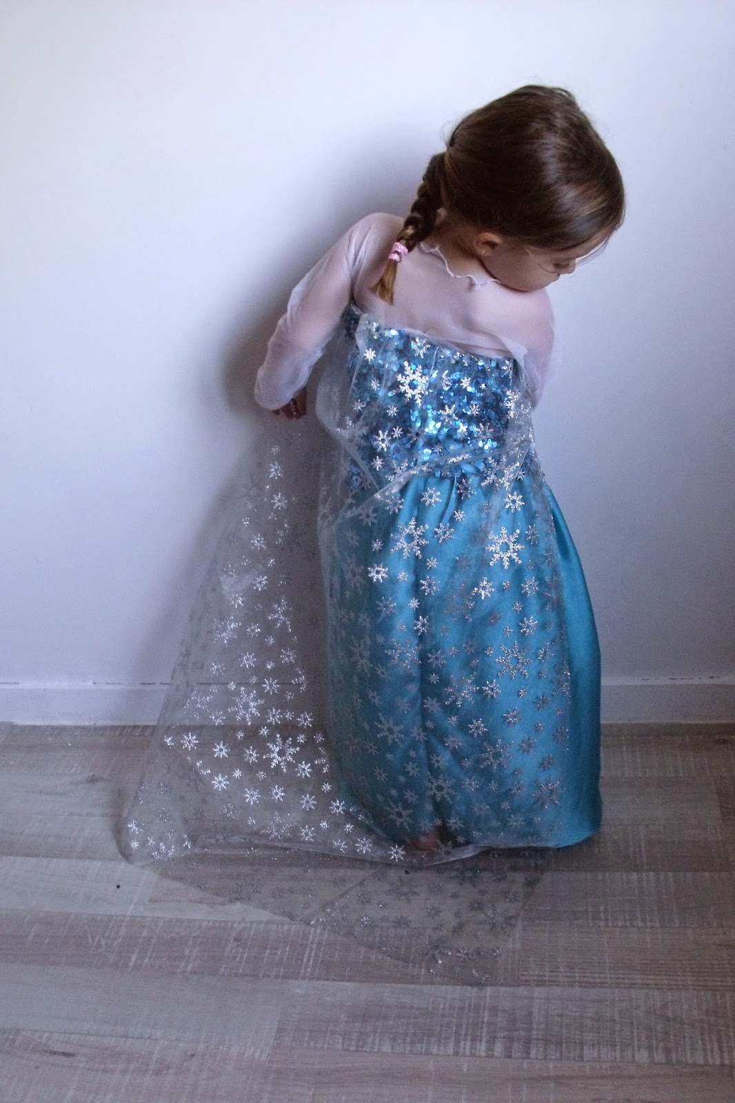 Robe elsa la reine des neiges Achat Vente jeux et jouets pas chers