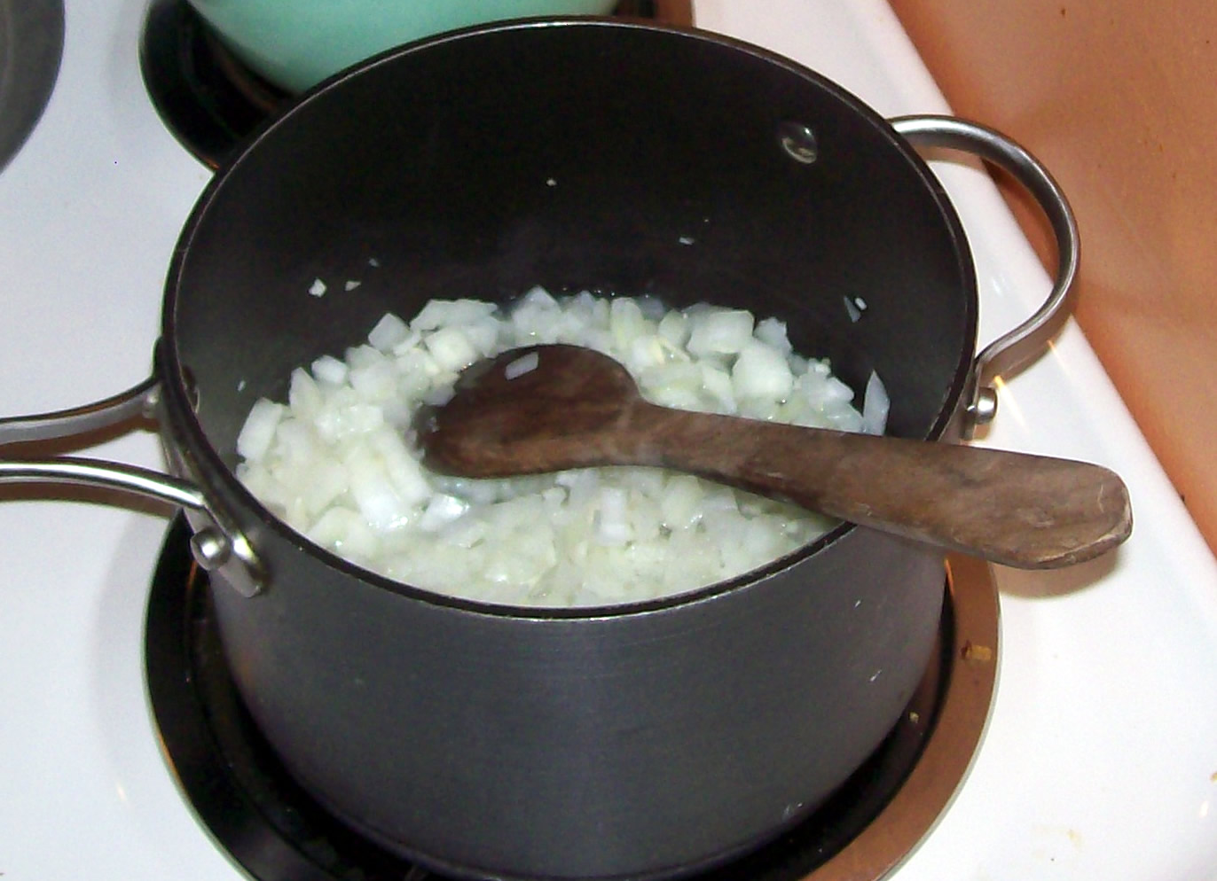 Glo's Kitchen: Chicken Noodle Soup