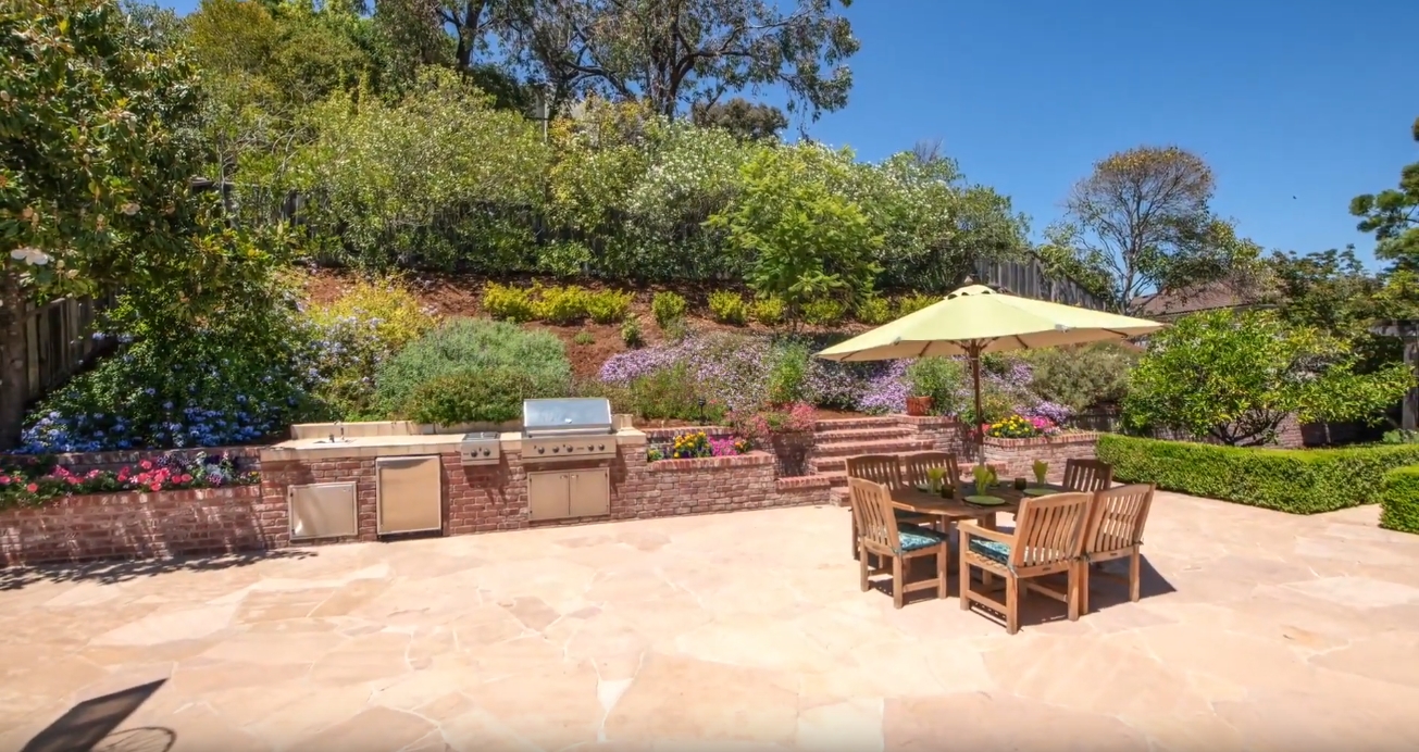 13 Photos vs. 642 Tamarack Dr, San Rafael, CA vs. Home Interior Design Tour