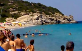 VIDEO ΣΟΚ: Δείτε τι εμφανίστηκε σε παραλία της Χαλκιδικής