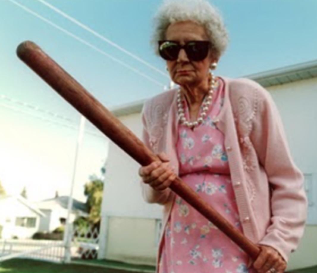 Бабки фонк. Бабка для труб. Бабуля отжигает. Бабушка с оружием.