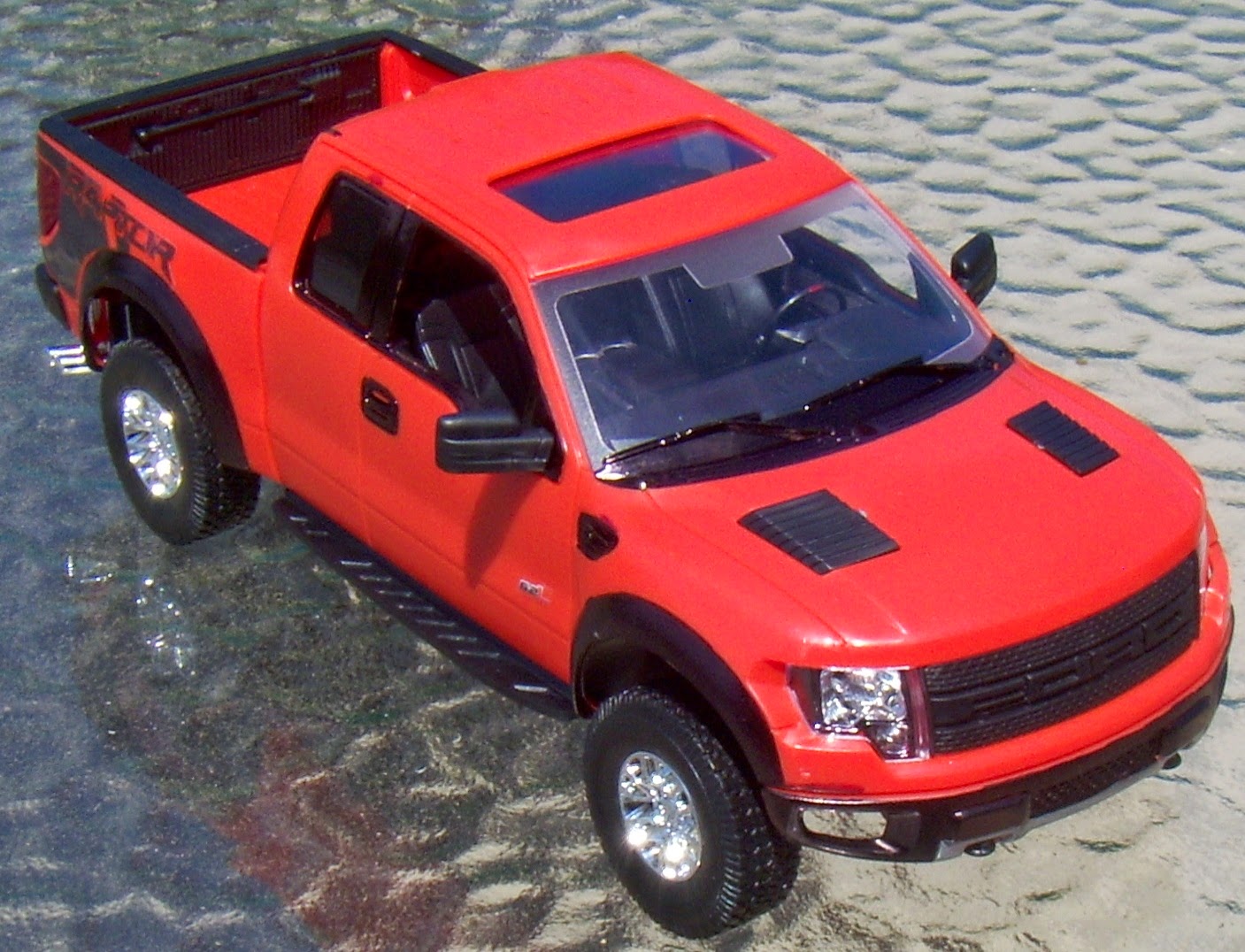 Revell 1:24 scale Raptor's, Part 1: 2012 Ford F-150 SVT Raptor