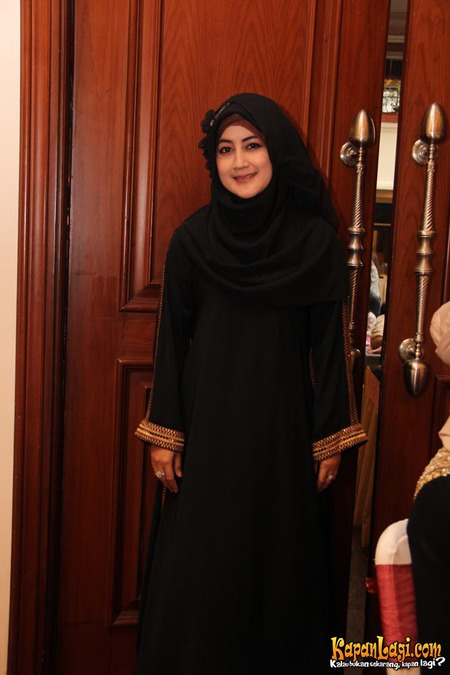 Profil dan Biodata Pipik Dian Irawati