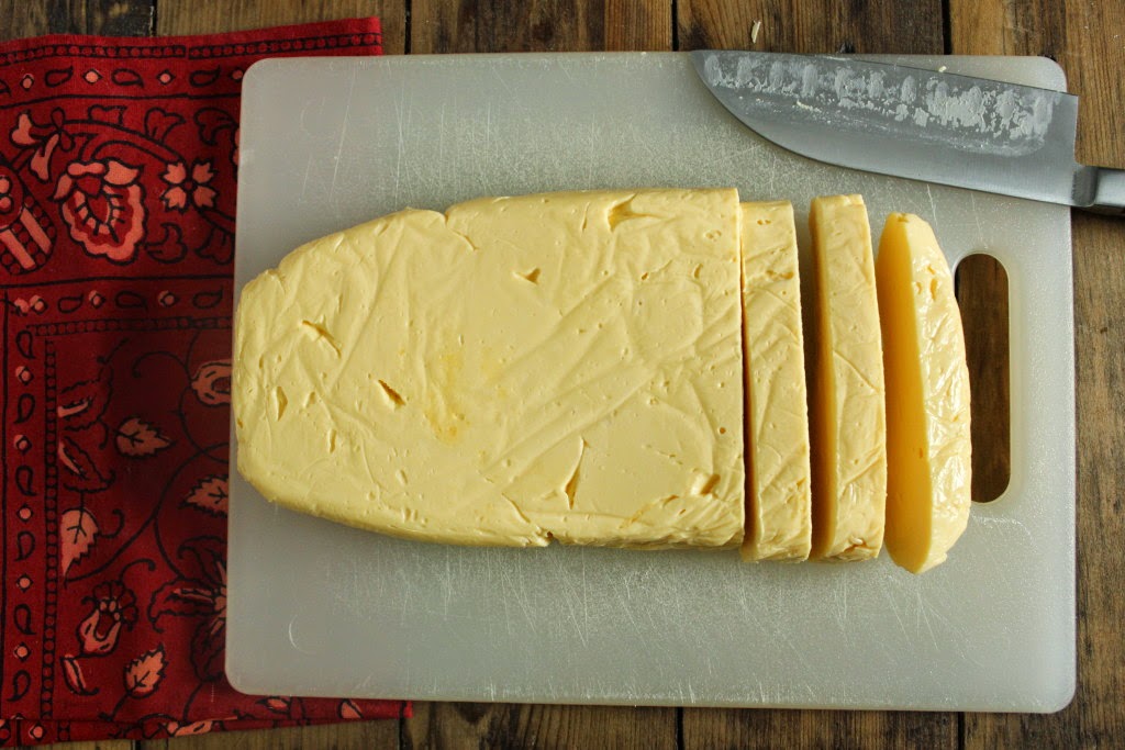 Featured Recipe | DIY Velveeta Cheese from The Texan New Yorker #recipe #copycat #cheese #Velveeta #SecretRecipeClub