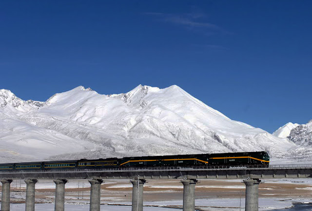 Resultado de imagem para tibet de trem