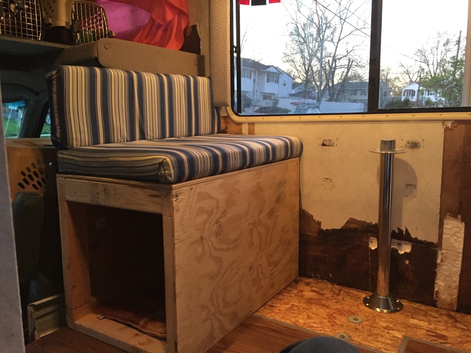 The Blonde (now and the Dizzy Dogs RV Renovations Continue with the to Dog