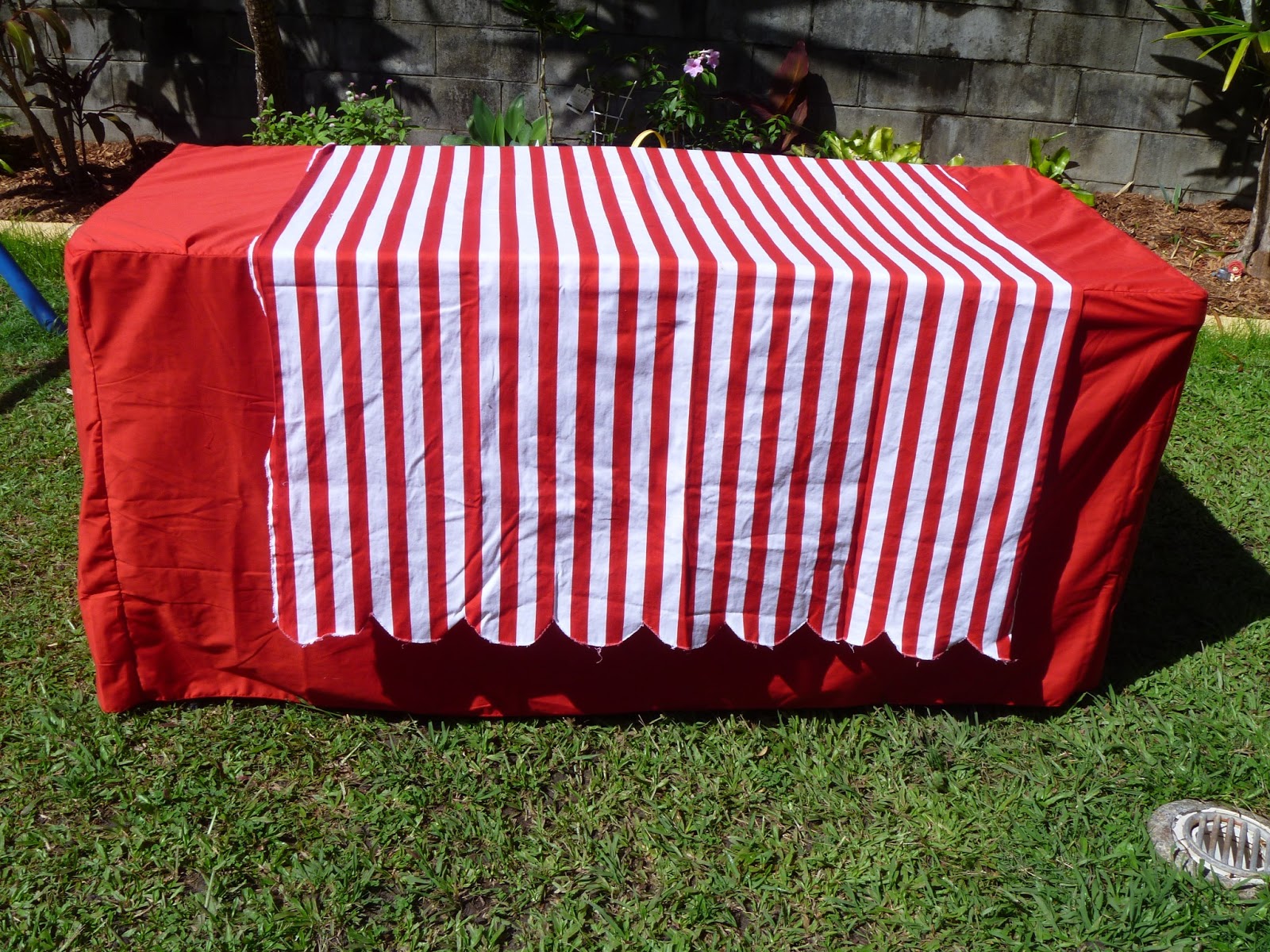 Forever Busy Mum Making A Table Cover for a Trestle Table