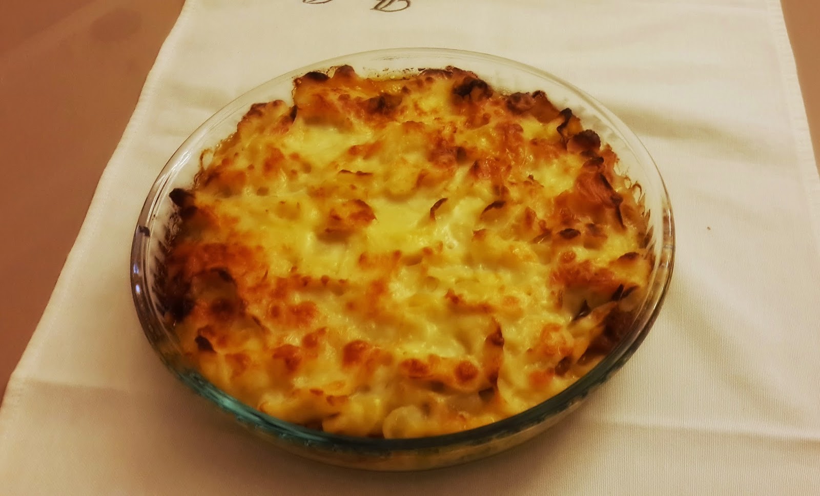 Fırında Beşamel Soslu Kıymalı Makarna Fırında Beşamel Soslu Kıymalı Makarna