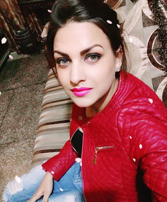 Punjabi Actress Himanshi Khurana IMAGES, GIF, ANIMATED GIF, WALLPAPER, STICKER FOR WHATSAPP & FACEBOOK