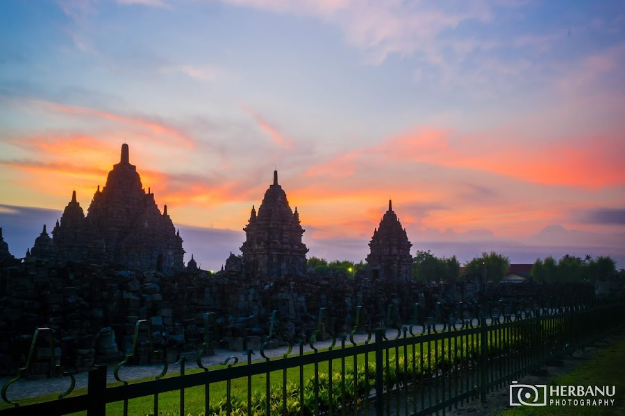 Sunset Candi Sewu Sunset Candi Sewu