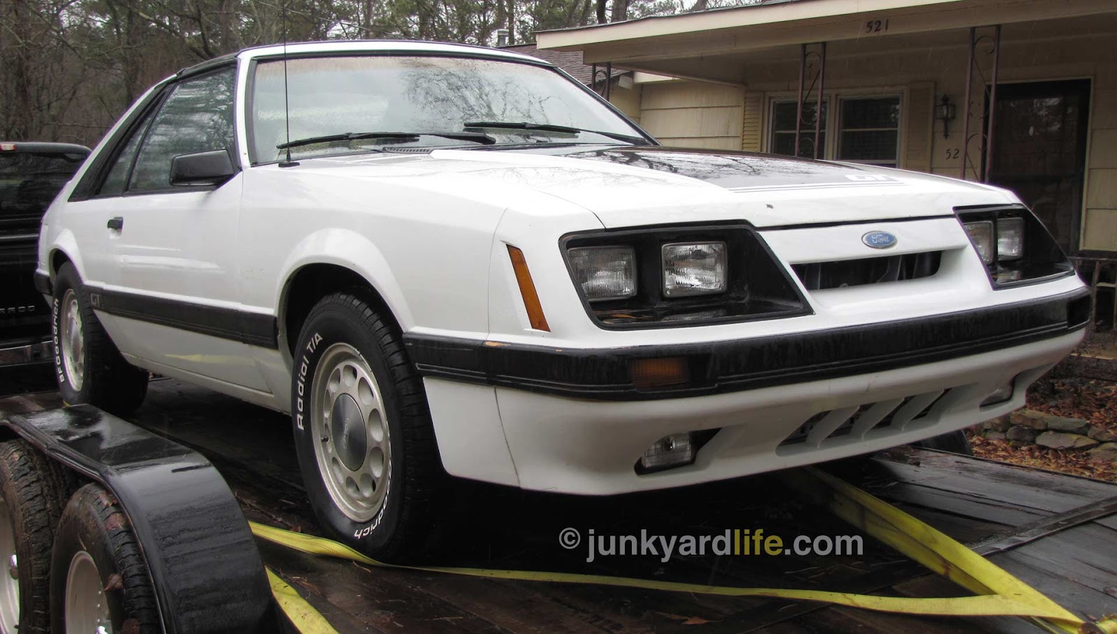 Junkyard Life: Classic Cars, Muscle Cars, Barn finds, Hot rods and part