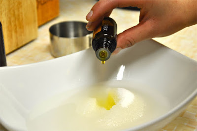Minyak esensial - obat penghilang ketombe alami cara menghilangkan ketombe secara alami dengan cepat