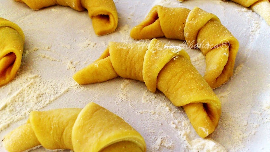 Brioches, Croissant, Chocolate