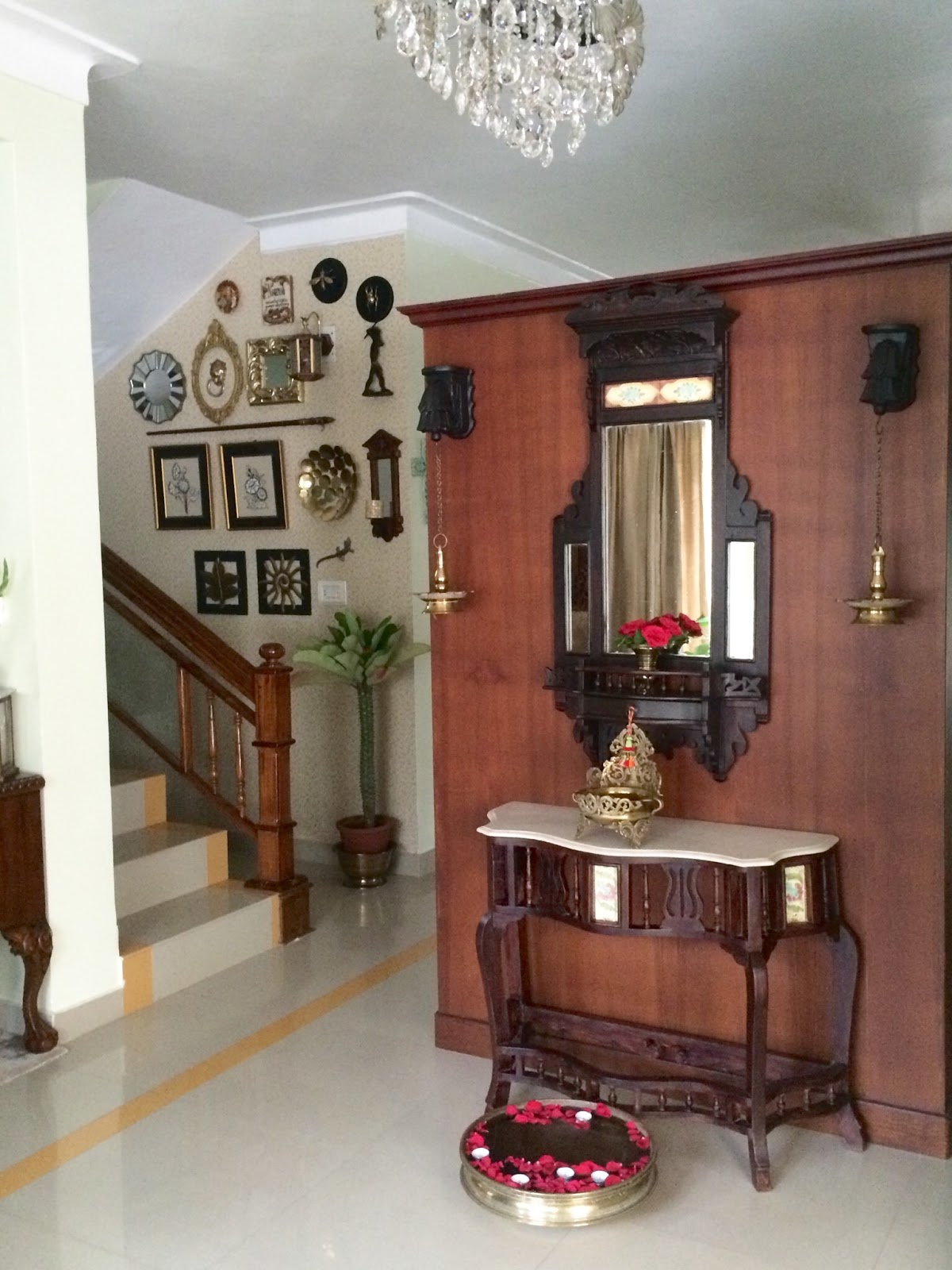 Tickled By Inspirations House Of The Month Bindu Joseph S The Lamps And Br Artifacts Gives An Ethnic Feel In This Foyer E