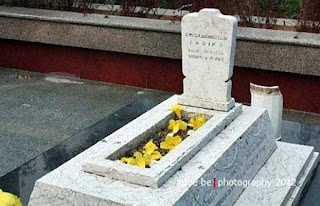 makam ade irma suryani nasution