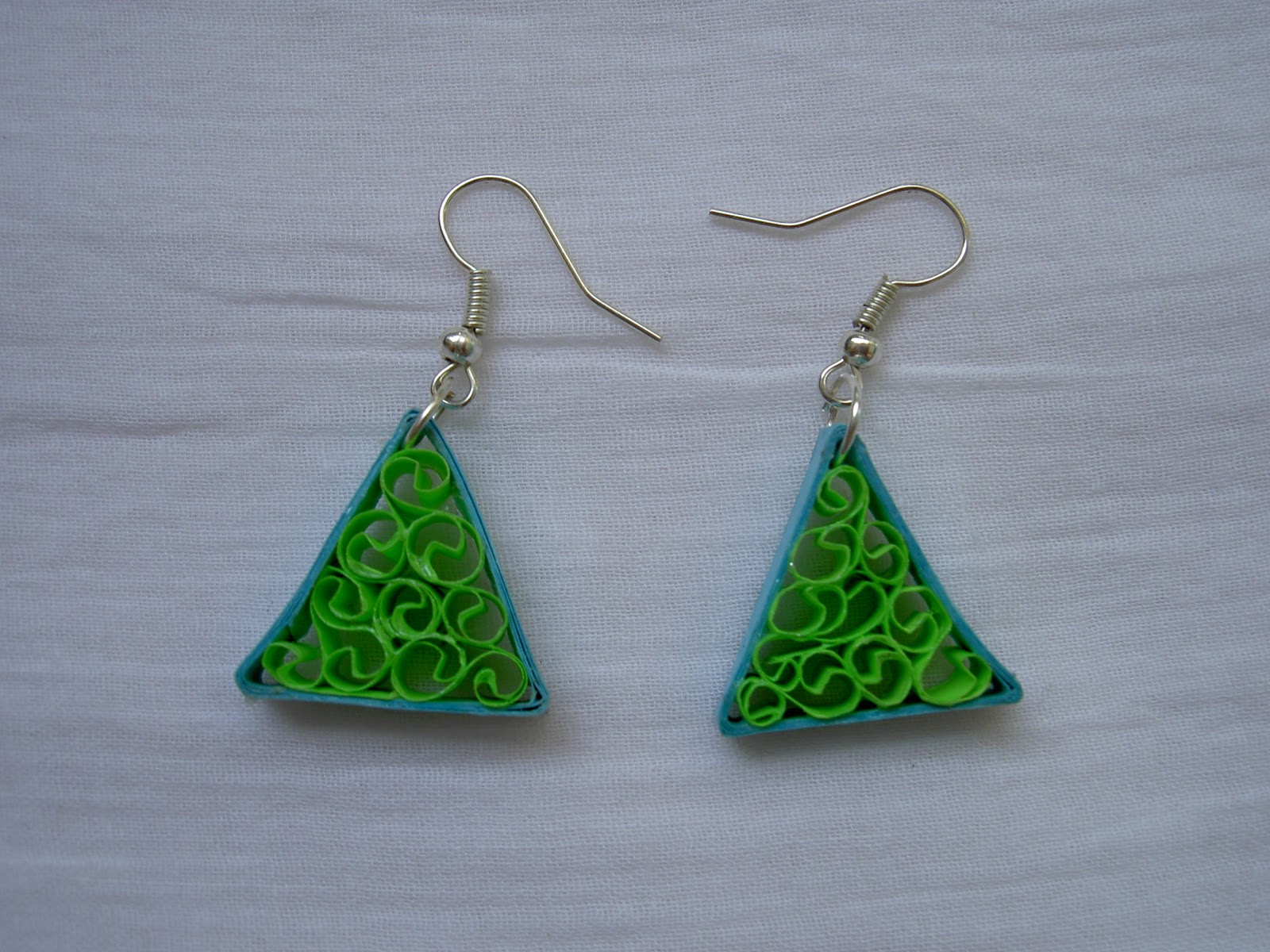 Sathyacraft My quilled earrings....