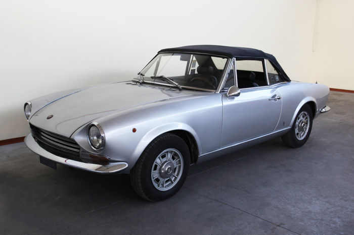 Fiat 124 Spider
