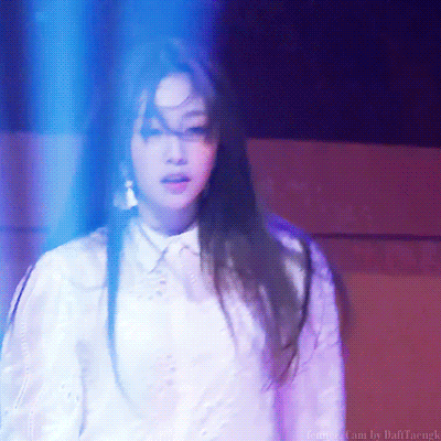 러블리즈 지수 데뷔 전 고딩때 방송 나오던 시절.gif | 인스티즈