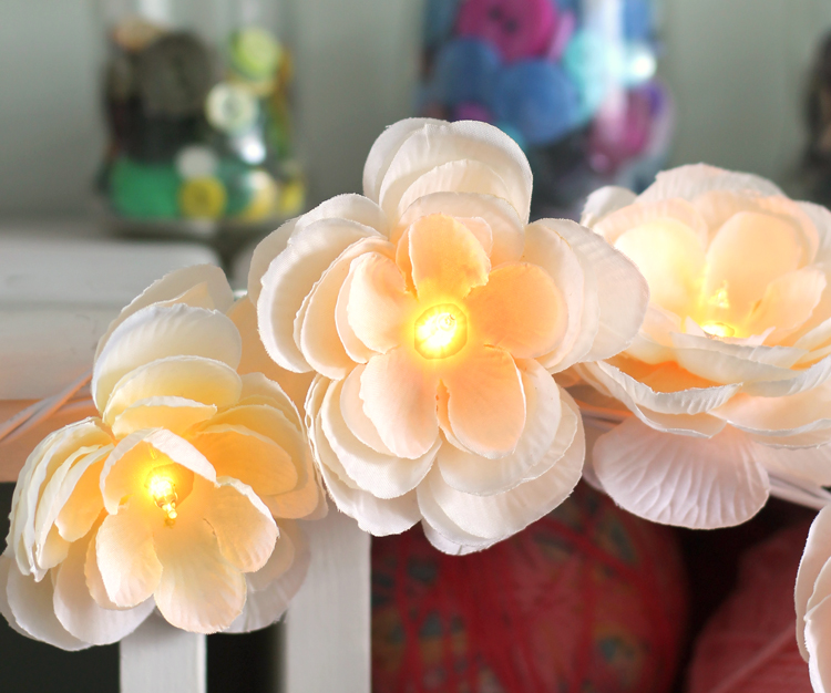 The Craft Patch DIY Floral Garland With Lights