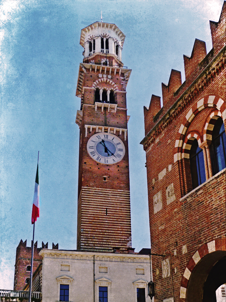 Pixel Dust Visions Lamberti's Tower, Verona