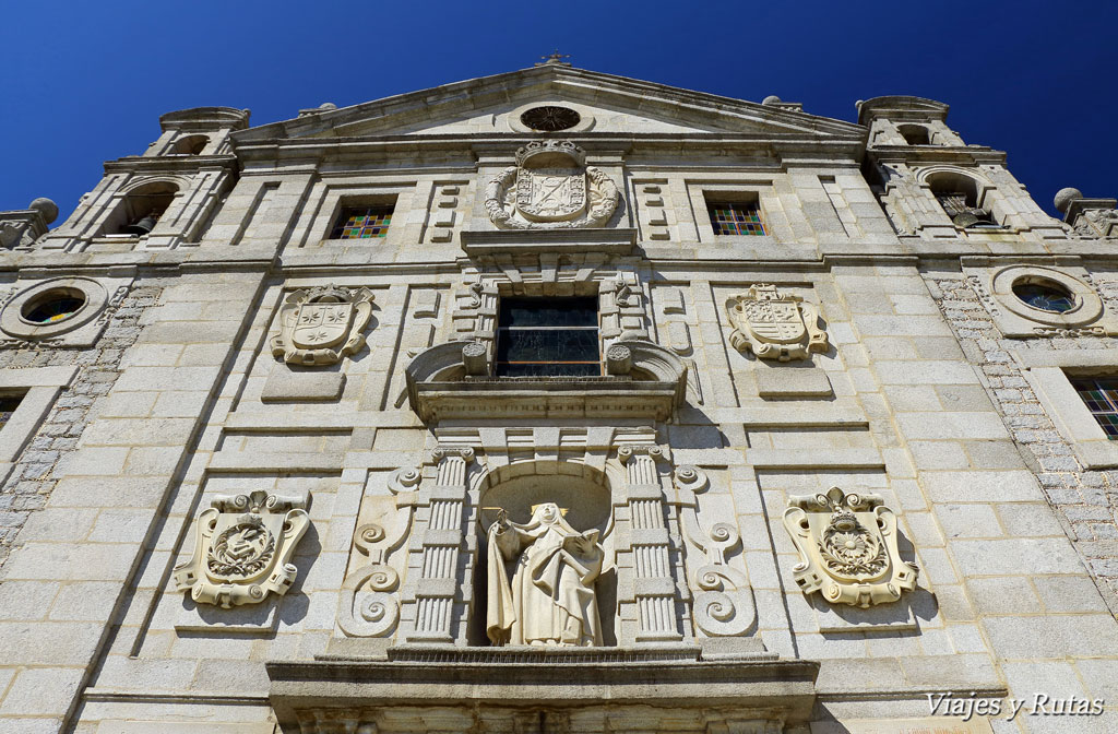 Fachada de la iglesia Convento de Santa Teresa de Jesús de Ávila