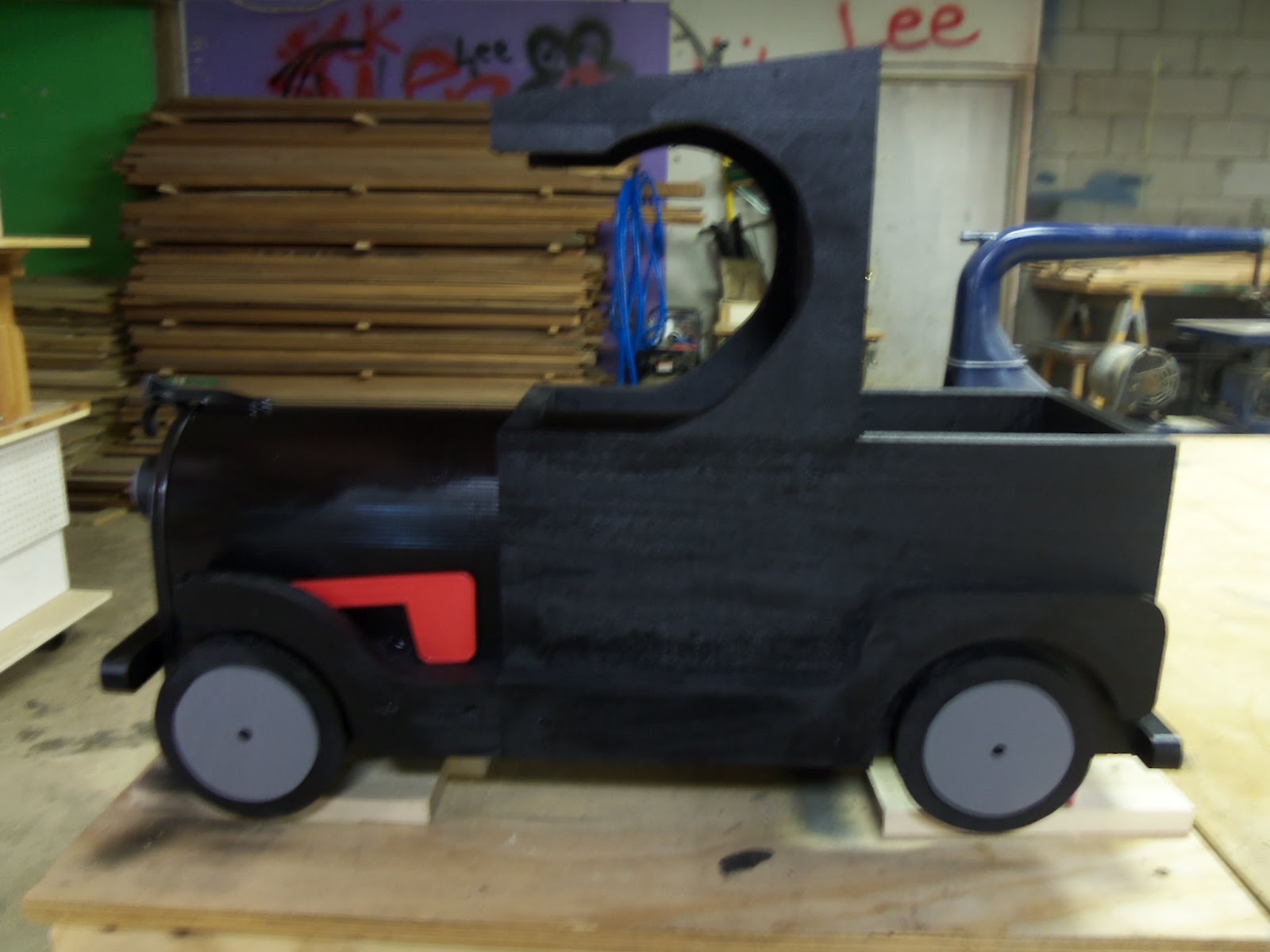 WDDSr Fine Woodworks Truck Mailbox