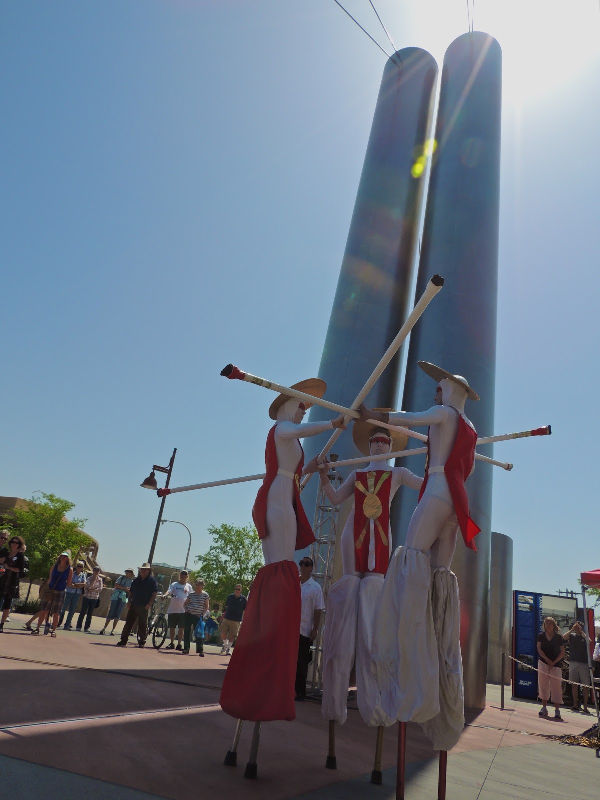 Scottsdale Daily Photo Photo Performance Artists on Stilts