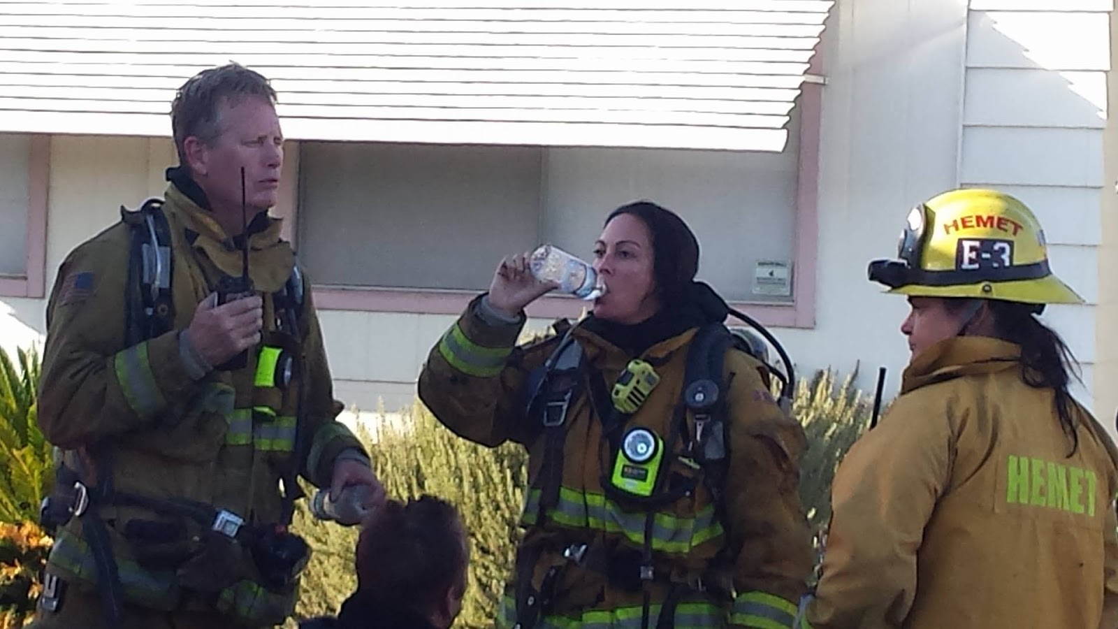Hemet Fire Responds to 3 home fires with in one hour time period RAW