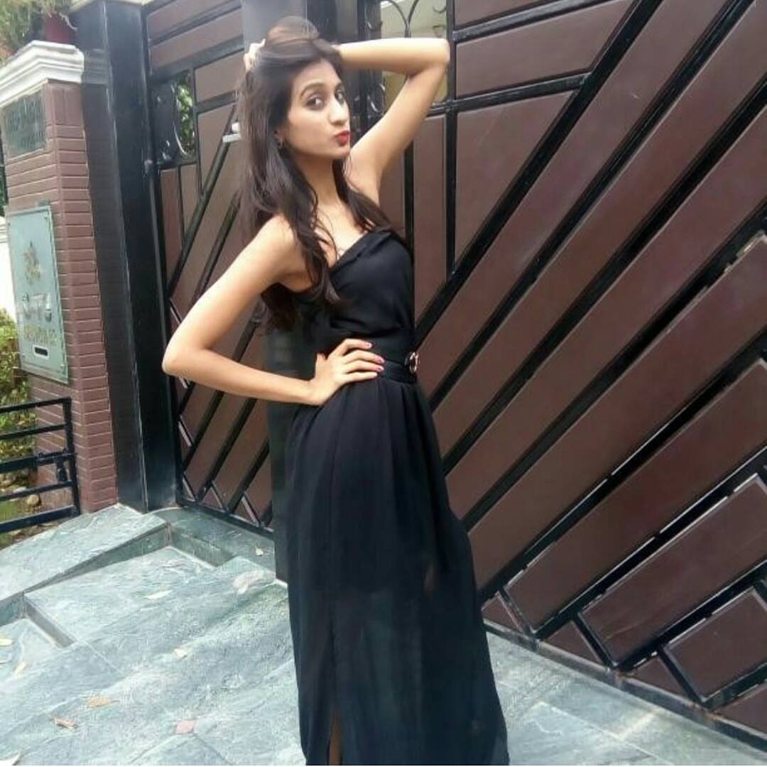 hello friends i am akansha chauhan from canada i am belong to india but now i am in canada as we shifted here so boys and girls lets chat on whatapp and hello friends i am akansha chauhan from canada i am belong to india but now i am in canada as we shifted here so boys and girls lets chat on whatapp and