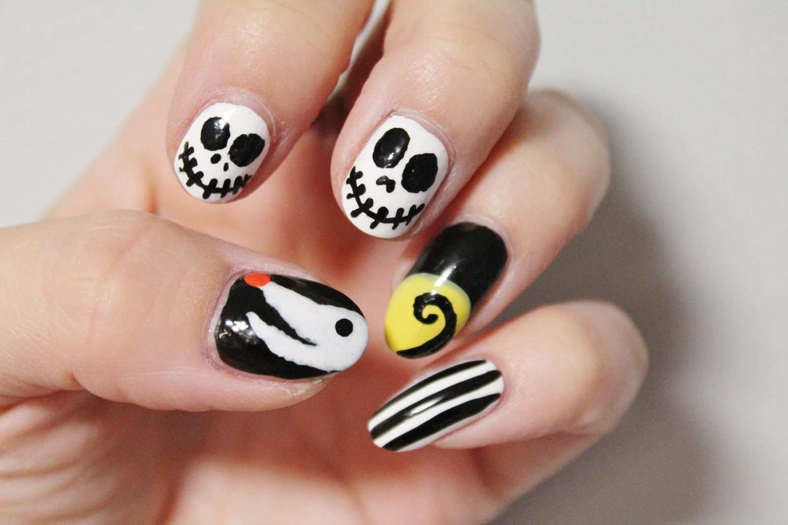 5. Scary Halloween Nail Inspiration - wide 6
