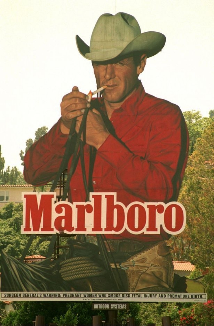 Muere a los 90 años Robert Norris, el 'Hombre Marlboro' que nunca fumó Robert Norris
