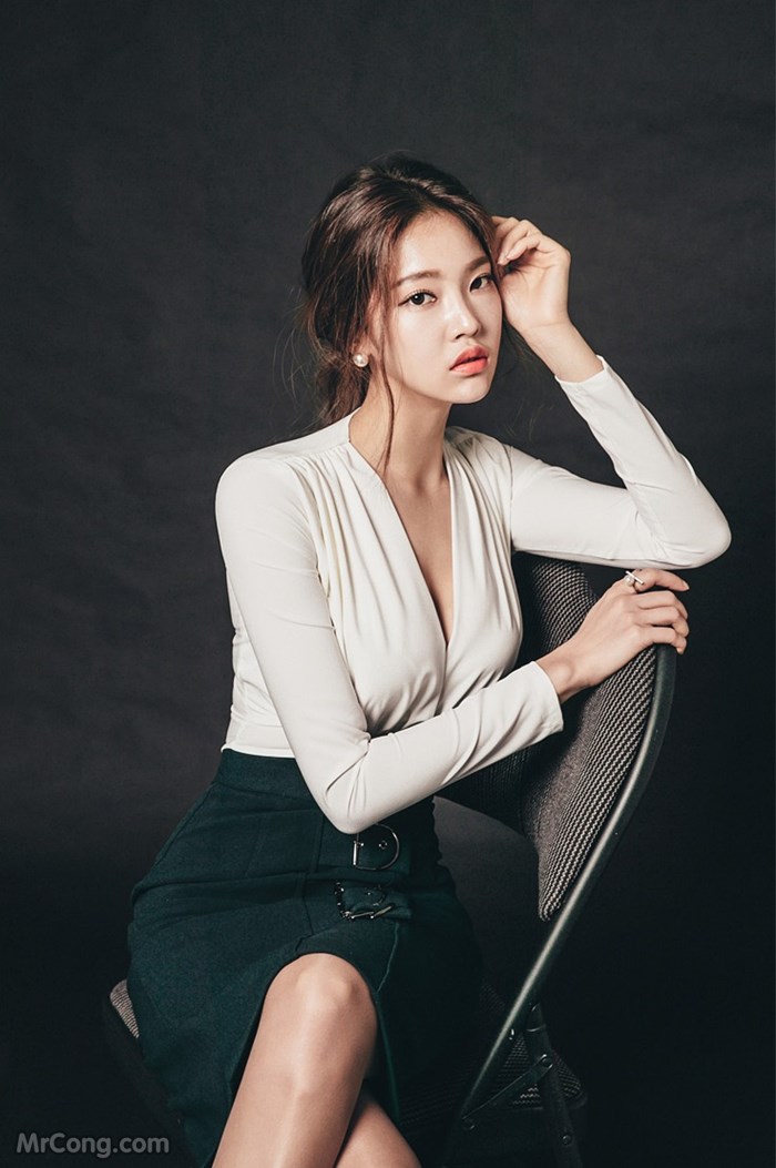 Model Park Jung Yoon in the November 2016 fashion photo series (514 photos) photo 23-14