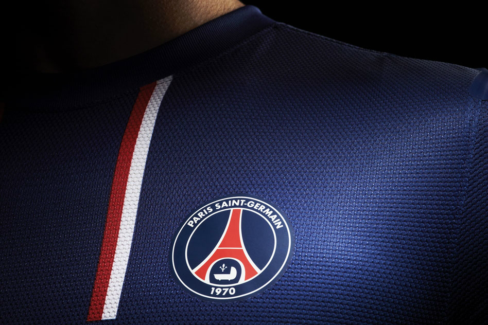 que marca es la camiseta del psg