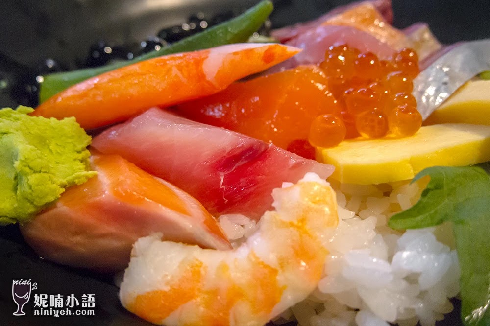【台北車站美食】三多屋爸爸嘴。永遠在排隊的超值生魚片蓋飯 【台北車站美食】三多屋爸爸嘴。永遠在排隊的超值生魚片蓋飯