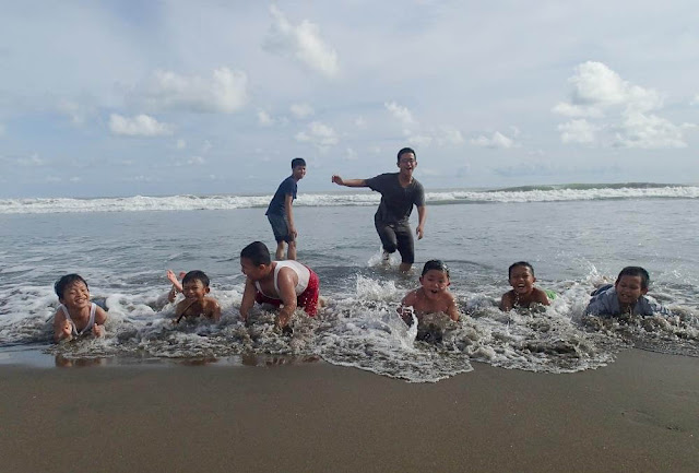 Hotel Grafika Gombong dan Pantai Suwuk hotel grafika gombong, pantai suwuk