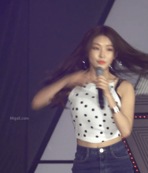 청하 흰색 크롭티