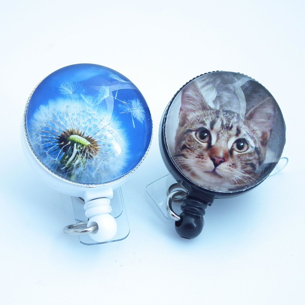 Custom Photo ID Badge Reel Tutorial / The Beading Gem