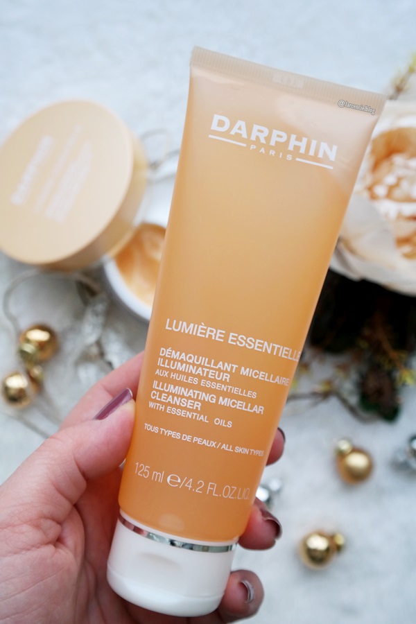 darphin lumiere essentielle illuminating micellar cleanser